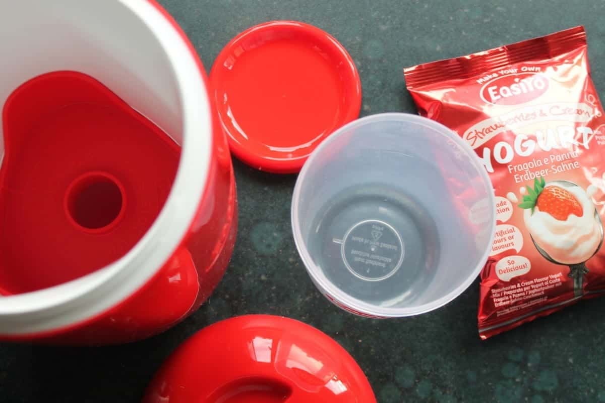 Review: EasiYo Yogurt Maker