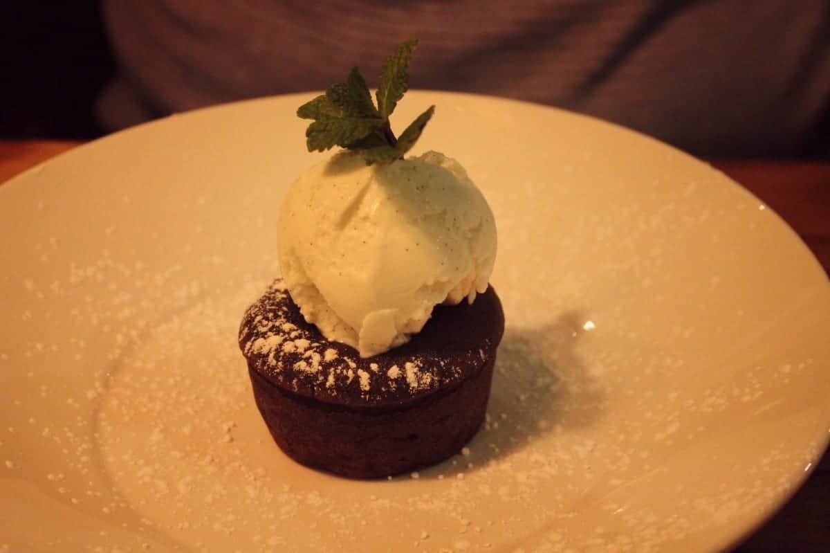 Review: Beefeater - The Cricketers, Bagshot