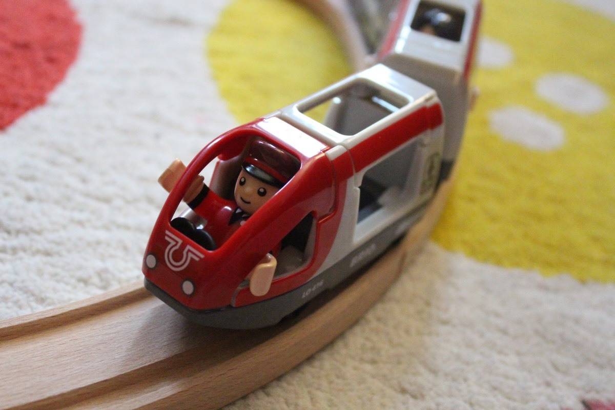 Review: Brio Road and Rail Travel Set