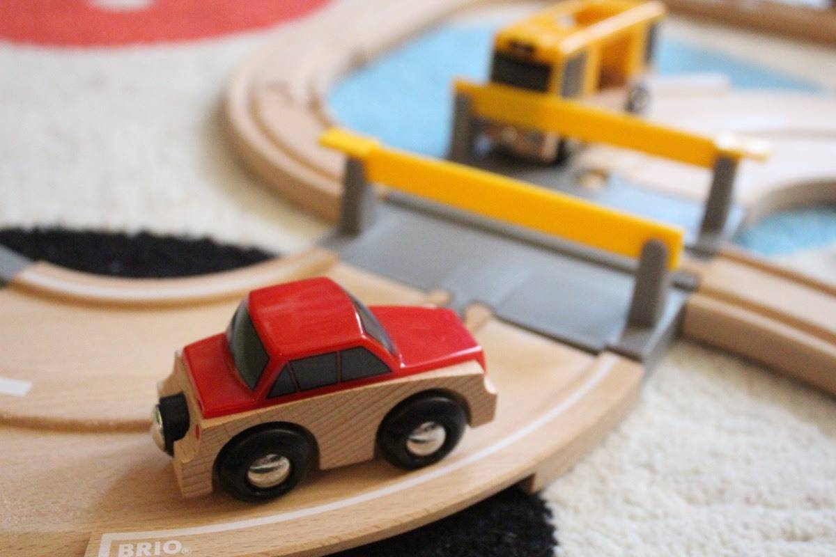 Review: Brio Road and Rail Travel Set