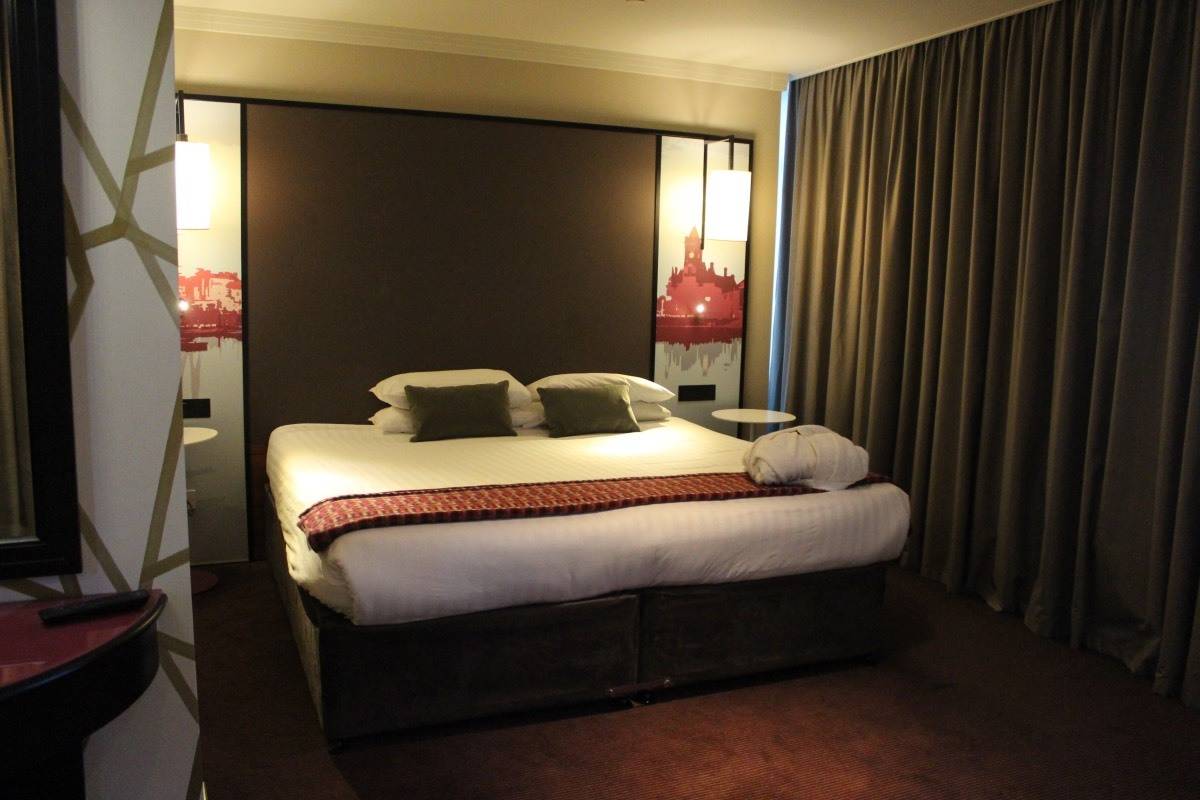 Review: Mercure Cardiff Holland House Hotel and Spa