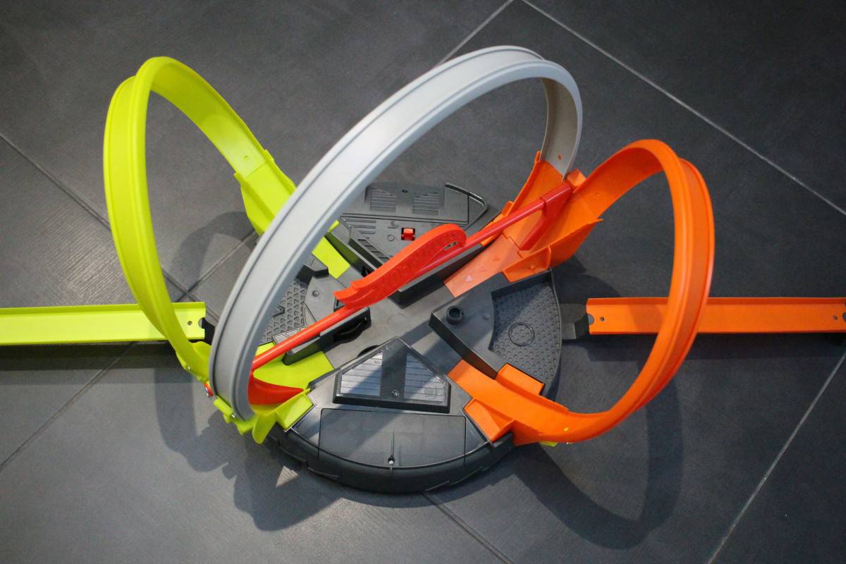 Hot Wheels Roto Revolution Track Set