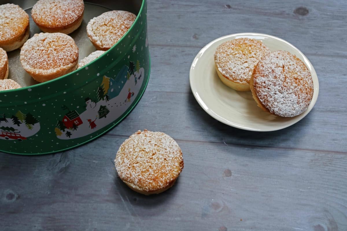Rex London Festive Biscuit Tin