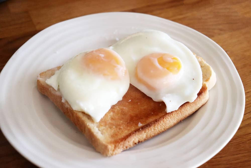 fried egg in omelette maker