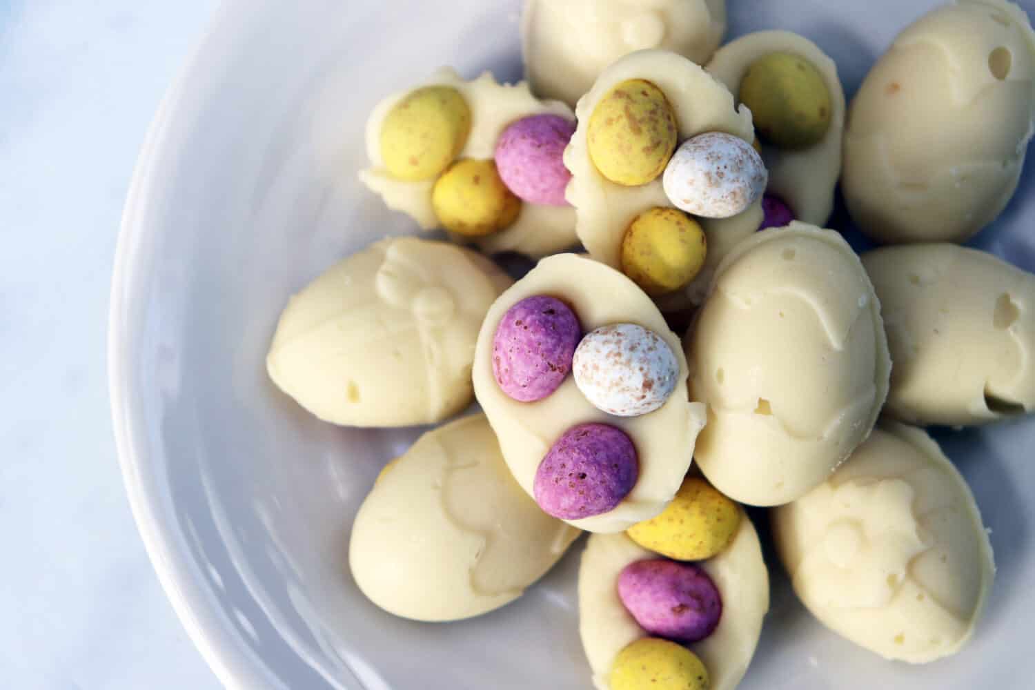 Slow Cooker Easter Egg Fudge Shapes