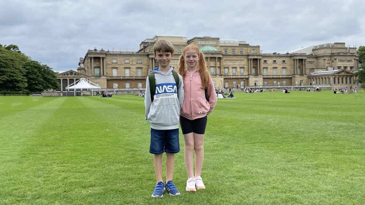 A Picnic at Buckingham Palace Garden - London - What the Redhead said