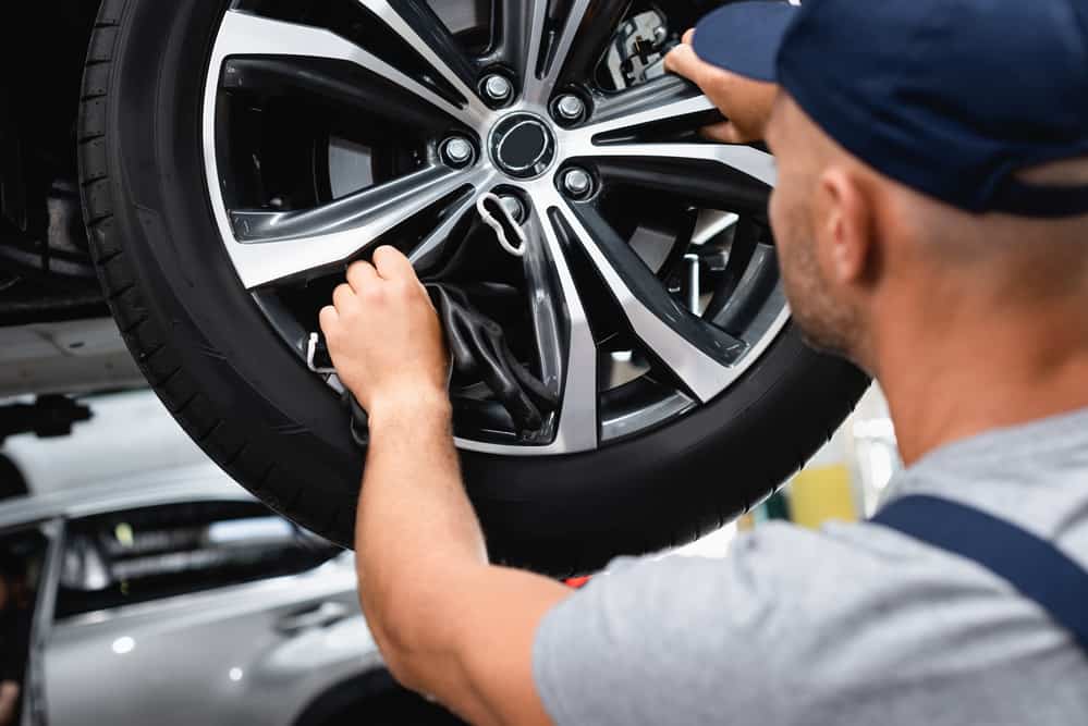 5 Things to Look for When Buying Tyres Online | AD